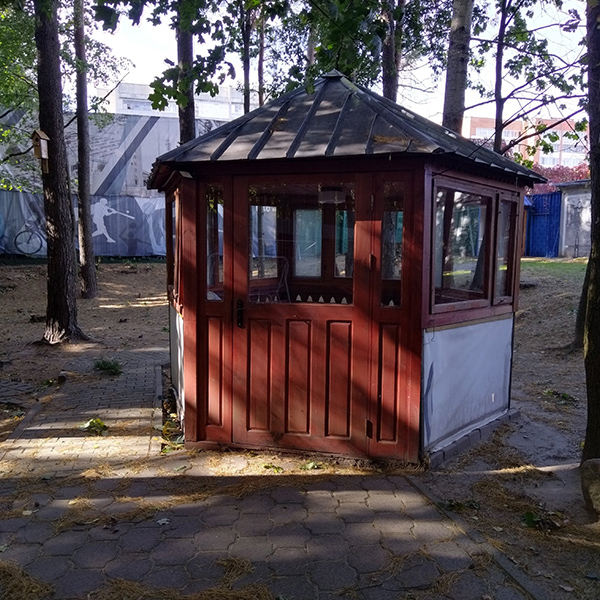 Предоставляем в аренду площадку с беседкой