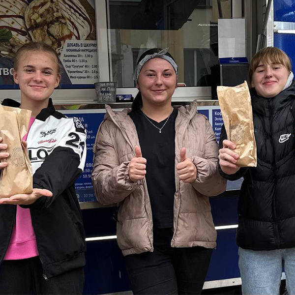 Днепр-ТВ: девушки и шаурма