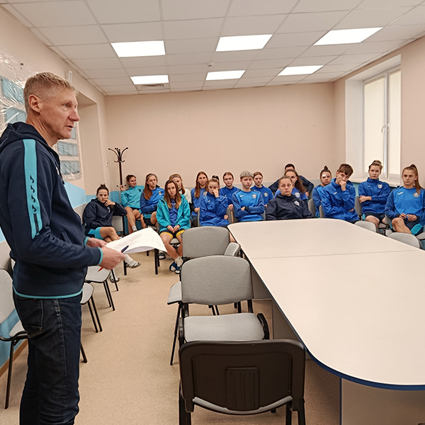 С женской командой проведена профилактическая беседа