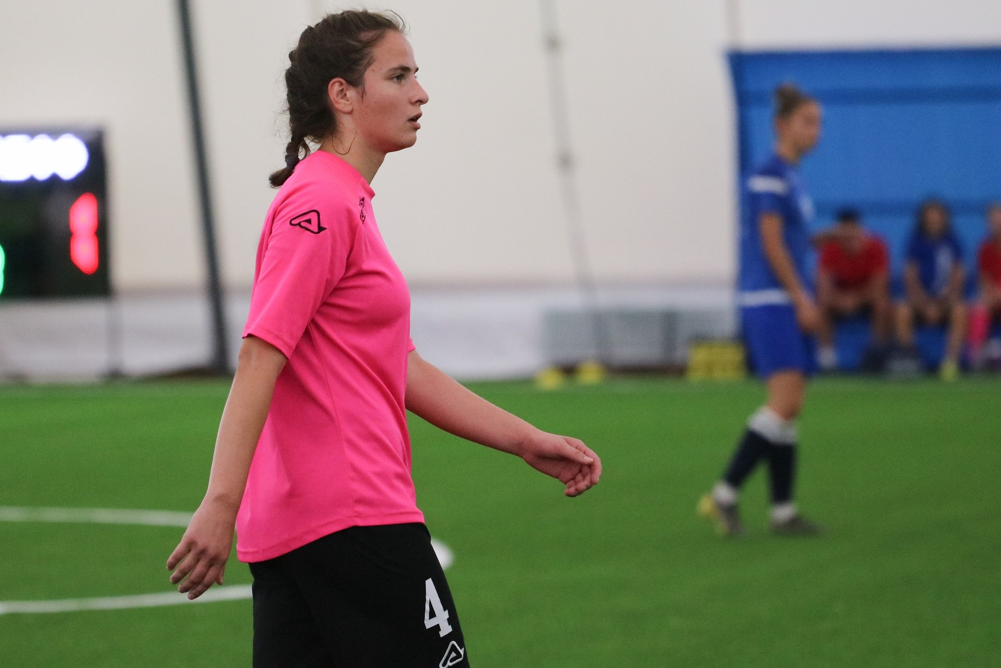 Три футболистки и тренер вызваны в сборную