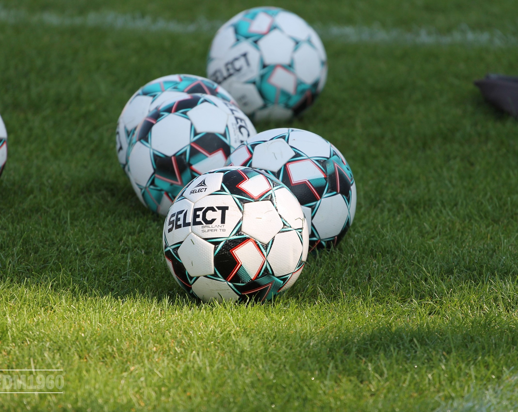 Три победы, ничья и поражение: итоги тура юношеского первенства