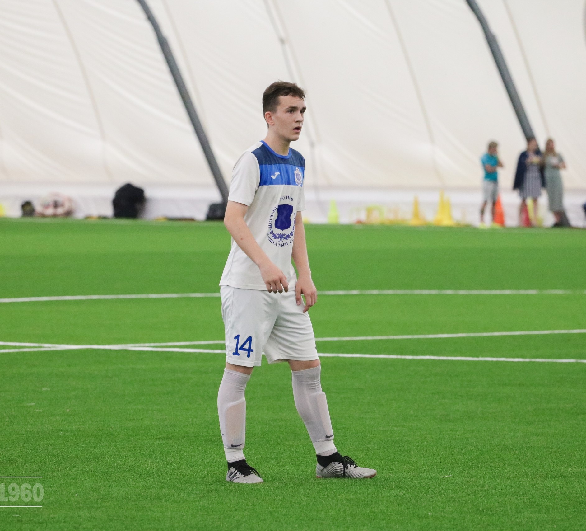 Алексей Дунаев подписал первый профессиональный контракт